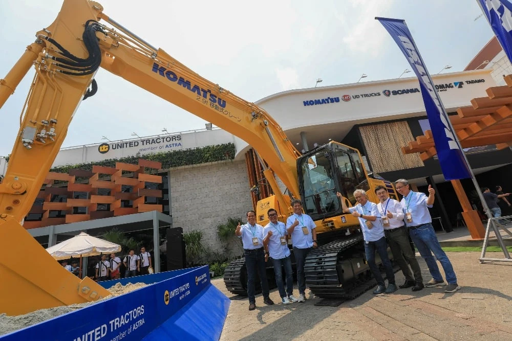 Blog United Tractors (UNTR) Cetak Penjualan 4.167 Unit Komatsu per November 2024 - PHIBA JAYA ABADI - ICUK POERNOMO
