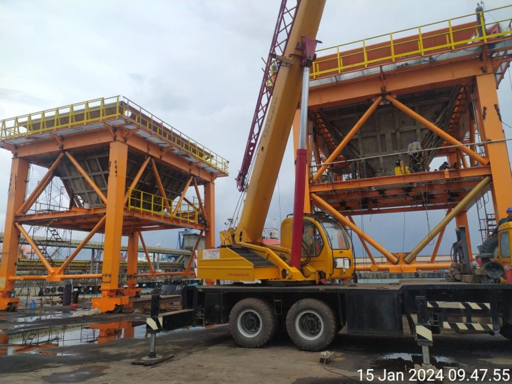 Proyek Pemasangan Hopper Pelabuhan Krakatau Bandar Samudra - PHIBA JAYA ABADI - ICUK POERNOMO