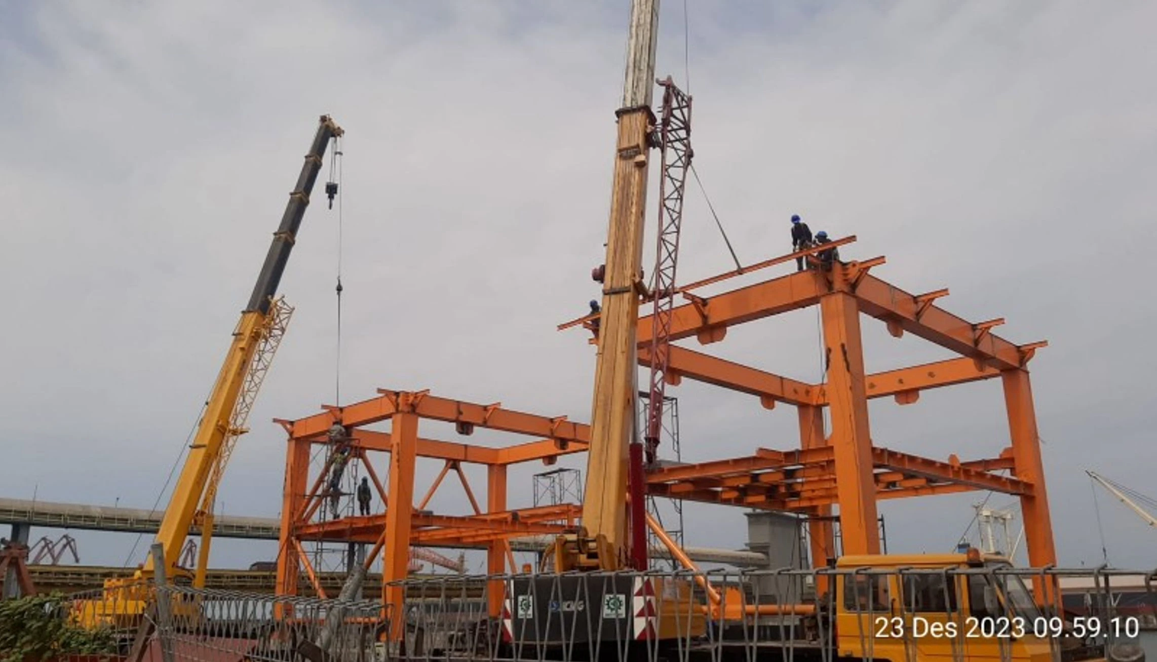 Proyek Pemasangan Hopper Pelabuhan Krakatau Bandar Samudra - PHIBA JAYA ABADI - ICUK POERNOMO