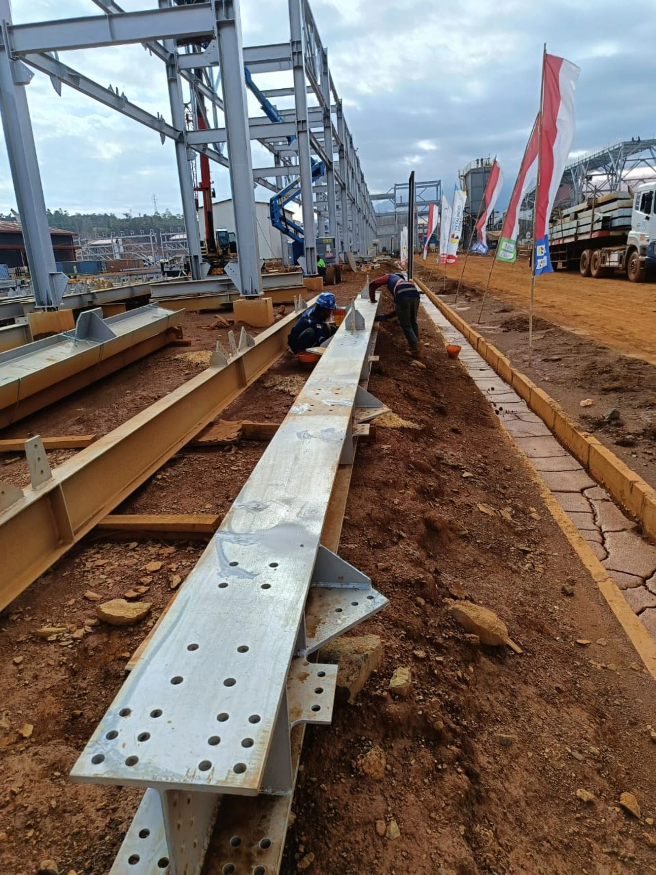 Proyek Fabrikasi & Instalasi Pipe Rack Smelter Nikel  - PHIBA JAYA ABADI - ICUK POERNOMO